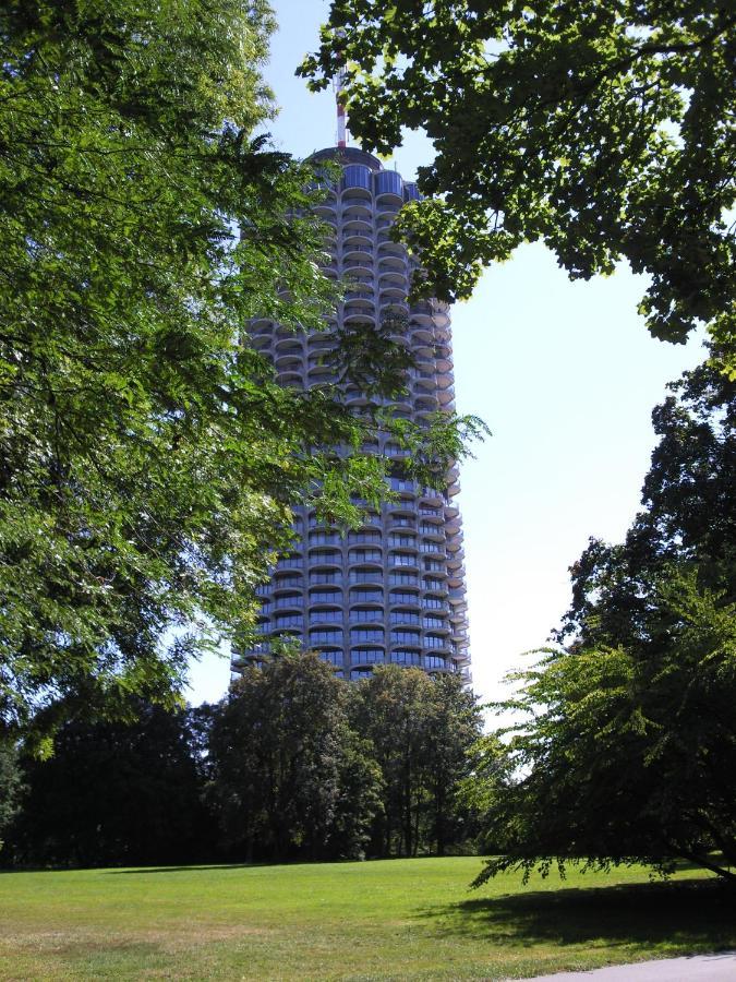 Augsburg Hotelturm Екстериор снимка